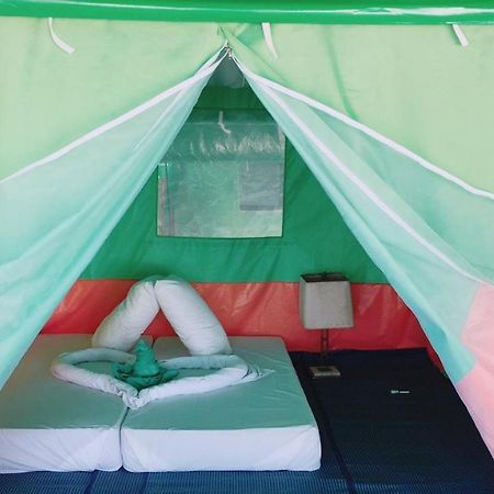 Koh Ngai Camping Restaurant @ Bar Dış mekan fotoğraf