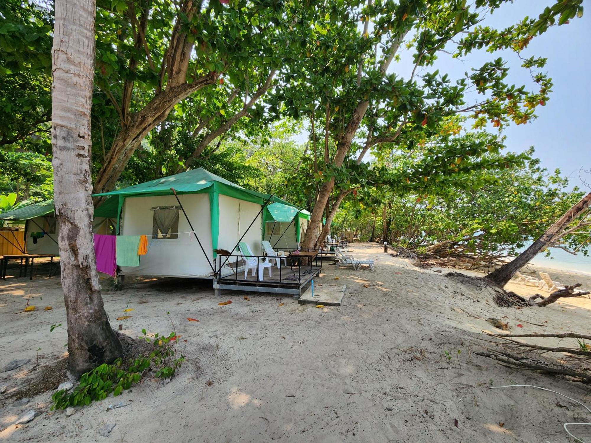 Koh Ngai Camping Restaurant @ Bar Dış mekan fotoğraf